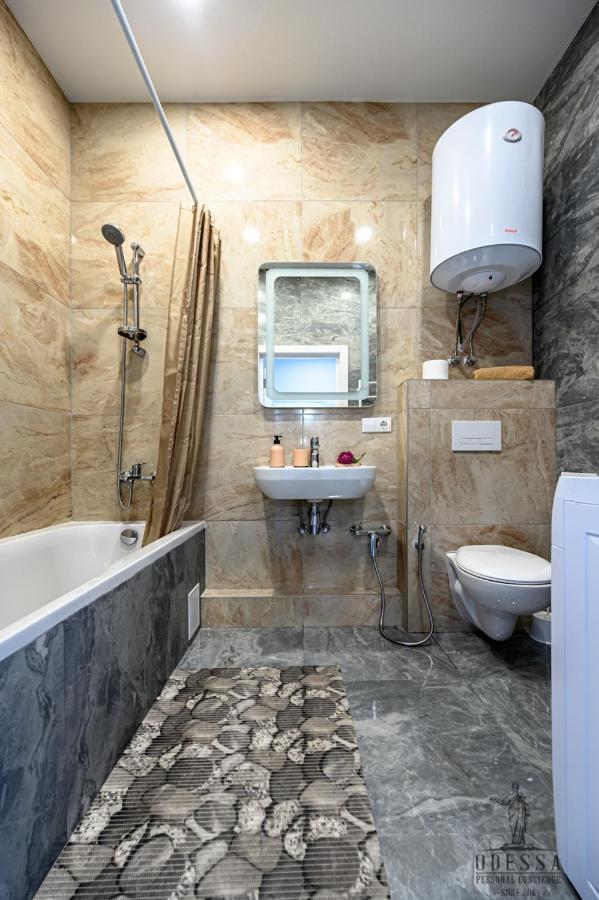 City Center New House Odessa Exterior foto