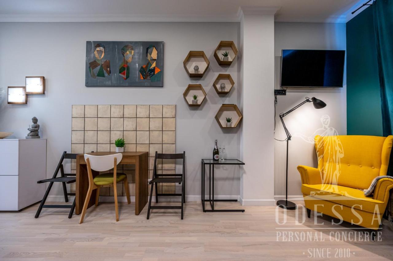 City Center New House Odessa Exterior foto